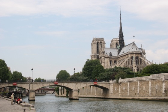 Pont de l’Archevêché, Cathédrale Notre Dame de Paris